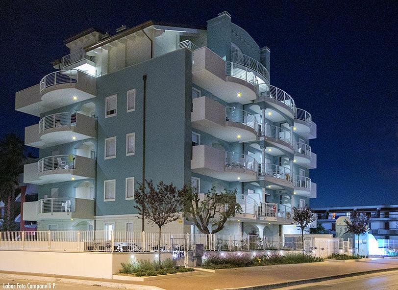 Residence Acquasuite Martinsicuro Eksteriør billede